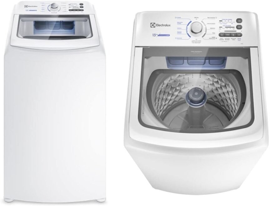 Máquina de Lavar 13kg Electrolux LED13 branca com tampa aberta mostrando o cesto em inox e o dispensador Jet&Clean.